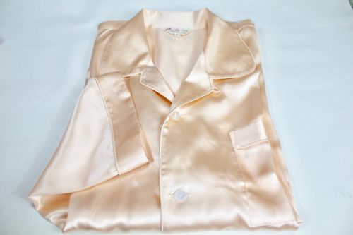 シルクのパジャマの人気おすすめランキング選 抜群の着心地 セレクト Gooランキング